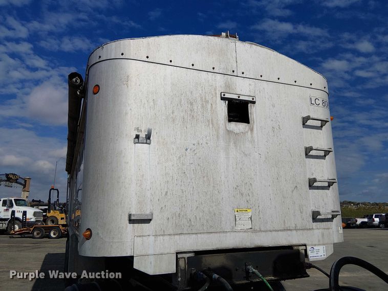 image for item DU3732 2008 Mac end dump trailer