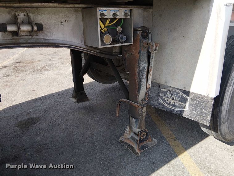 image for item DU3732 2008 Mac end dump trailer