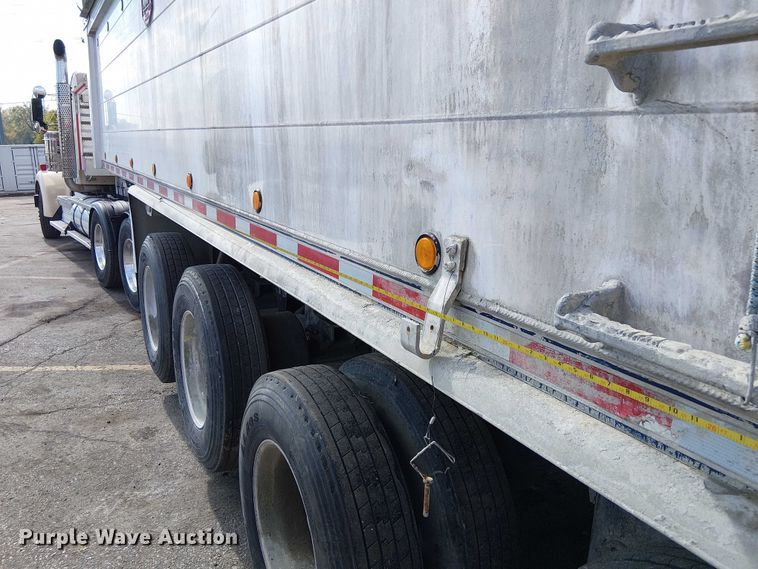 image for item DU3732 2008 Mac end dump trailer