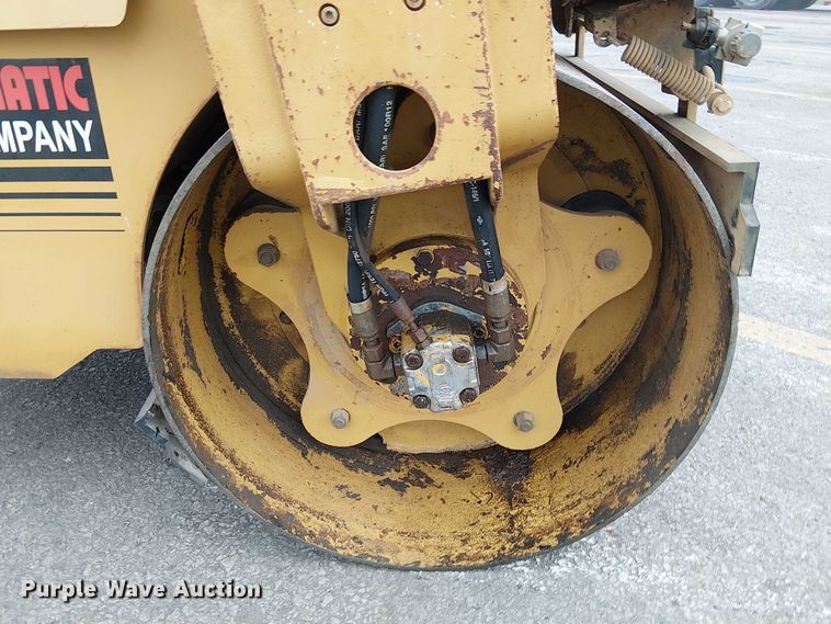 image for item DU3734 2011 Caterpillar CB24 double drum vibratory roller