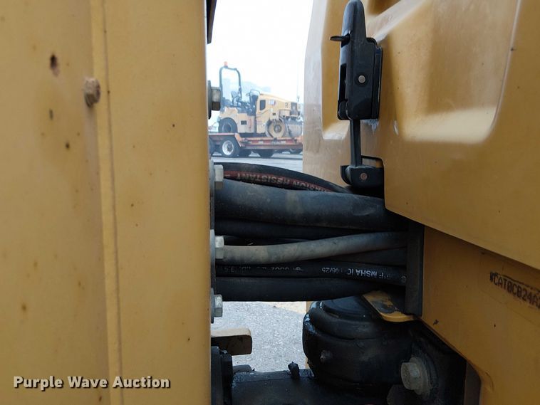 image for item DU3734 2011 Caterpillar CB24 double drum vibratory roller