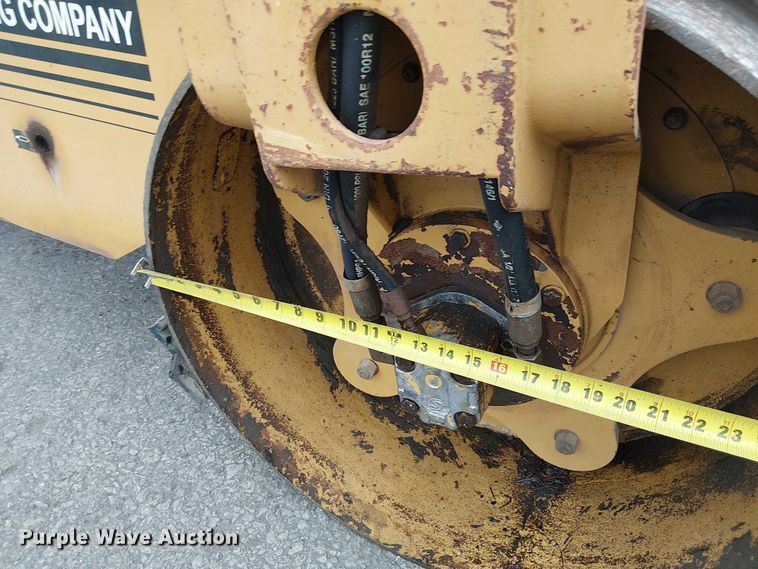 image for item DU3734 2011 Caterpillar CB24 double drum vibratory roller
