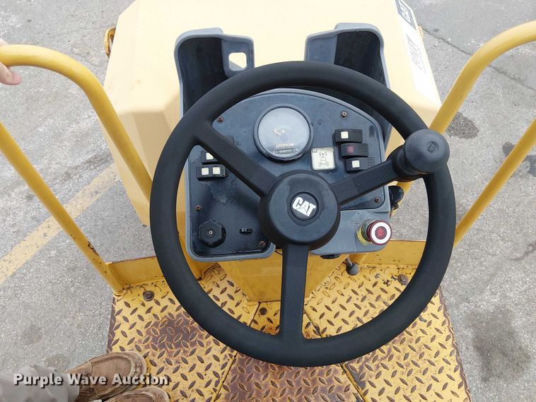 image for item DU3734 2011 Caterpillar CB24 double drum vibratory roller