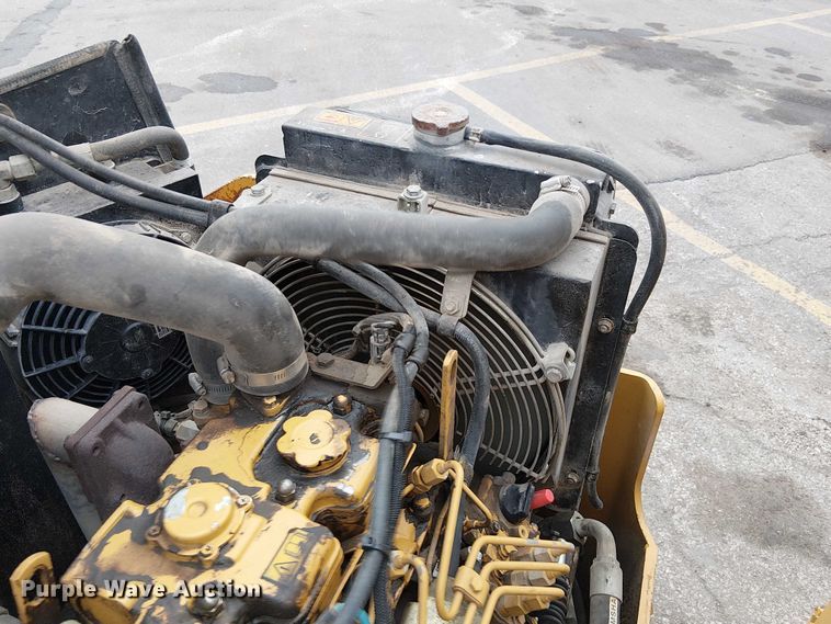 image for item DU3734 2011 Caterpillar CB24 double drum vibratory roller