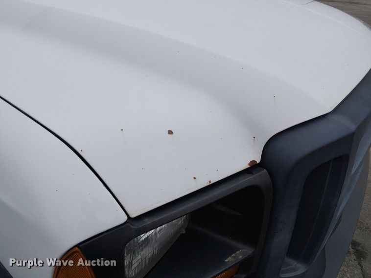 image for item DU3735 2007 Ford F550 Tack distributor truck