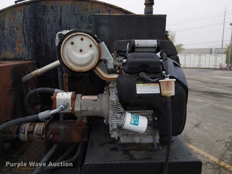 image for item DU3735 2007 Ford F550 Tack distributor truck