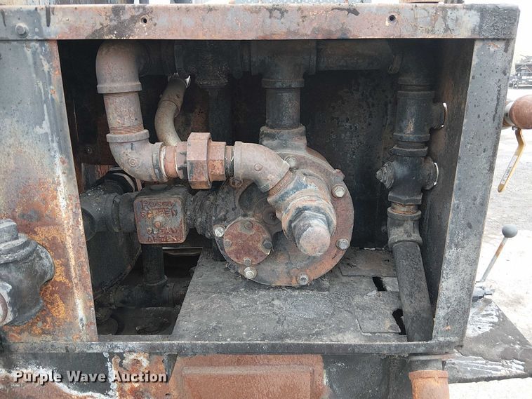 image for item DU3735 2007 Ford F550 Tack distributor truck