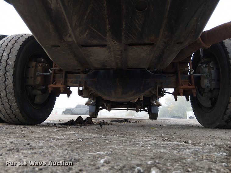 image for item DU3735 2007 Ford F550 Tack distributor truck