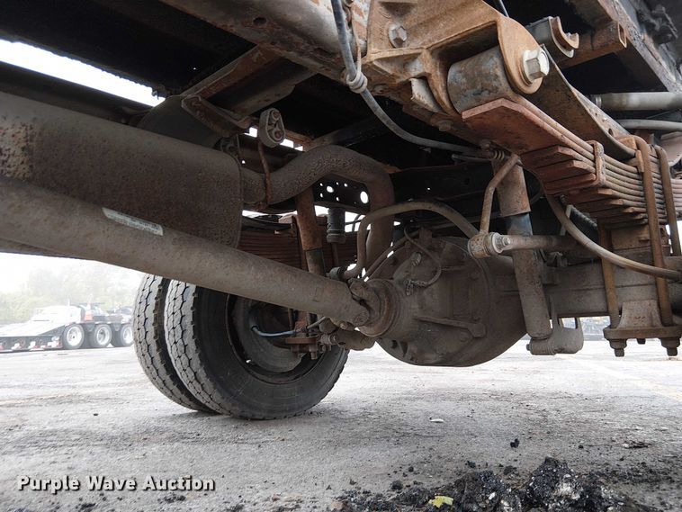 image for item DU3735 2007 Ford F550 Tack distributor truck