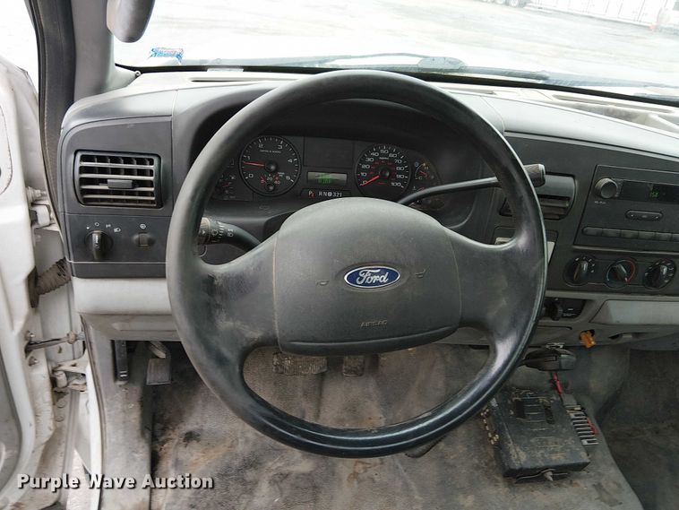 image for item DU3735 2007 Ford F550 Tack distributor truck