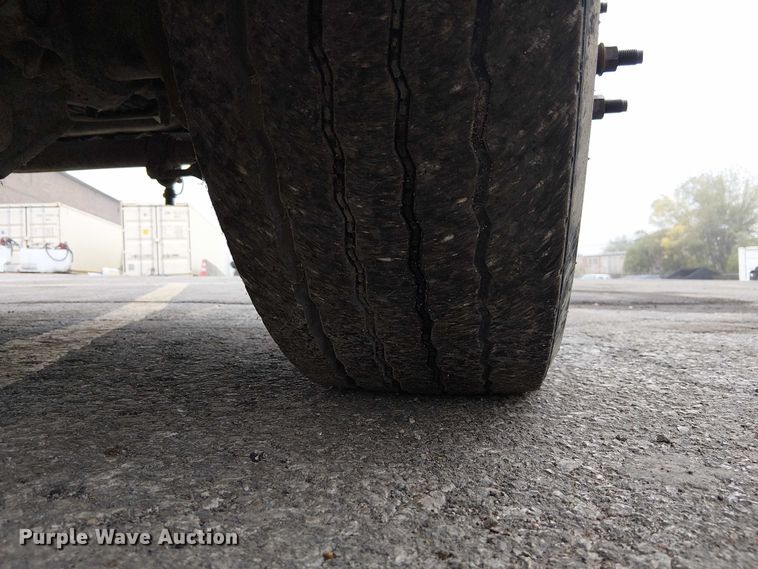 image for item DU3735 2007 Ford F550 Tack distributor truck