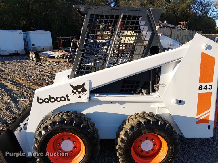 image for item DU3745 1986 Bobcat 843 skid steer loader