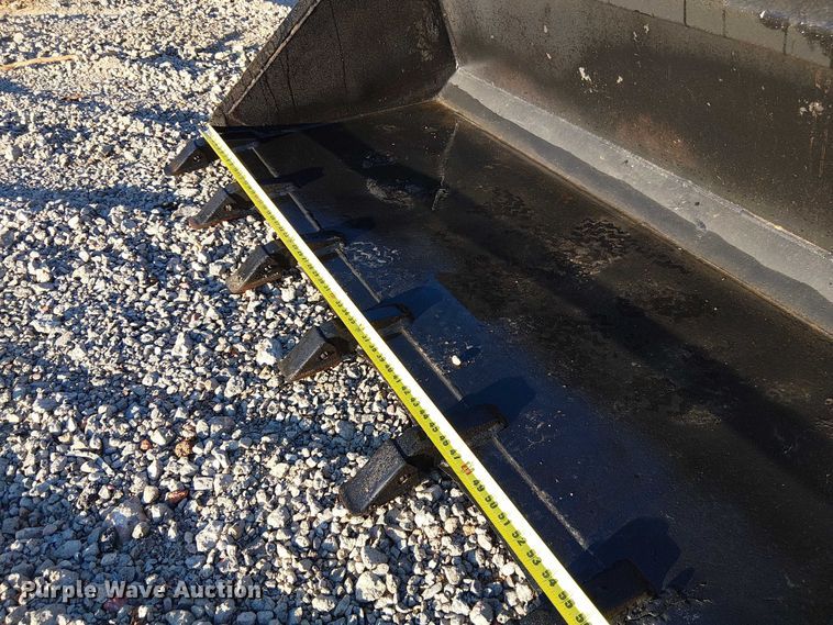 image for item DU3745 1986 Bobcat 843 skid steer loader