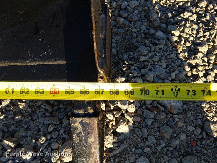 image for item DU3745 1986 Bobcat 843 skid steer loader