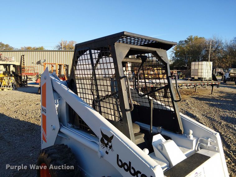 image for item DU3745 1986 Bobcat 843 skid steer loader