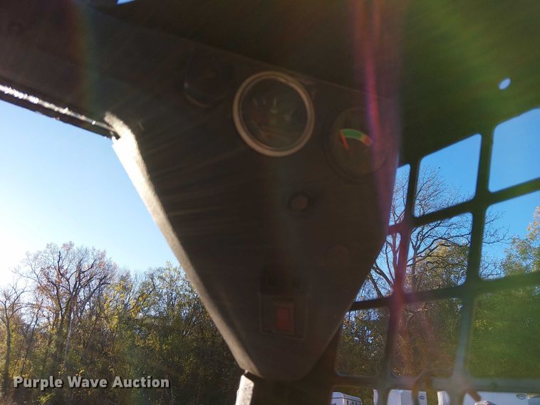 image for item DU3745 1986 Bobcat 843 skid steer loader