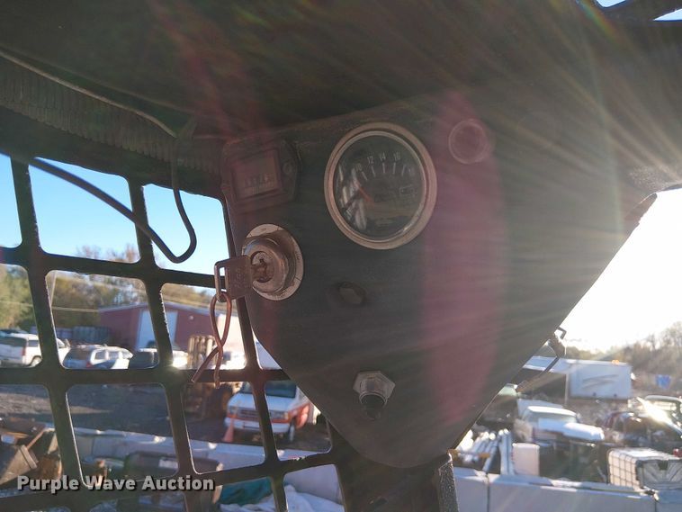 image for item DU3745 1986 Bobcat 843 skid steer loader