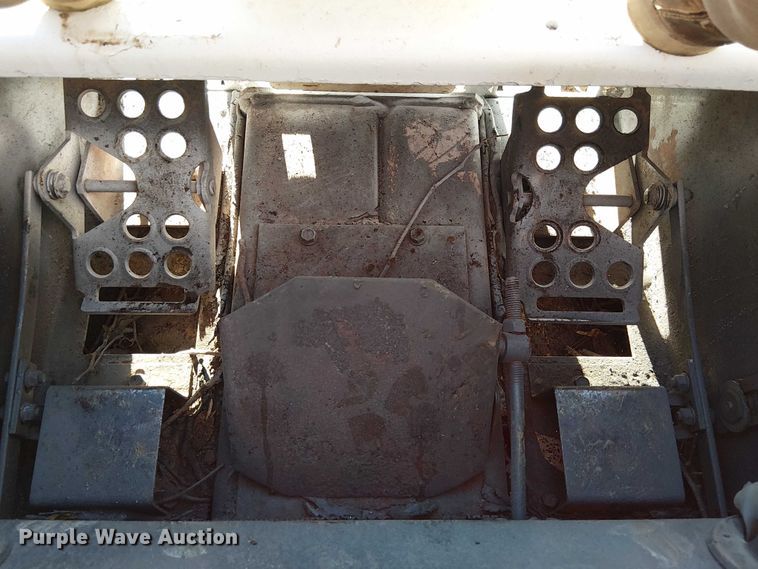 image for item DU3745 1986 Bobcat 843 skid steer loader