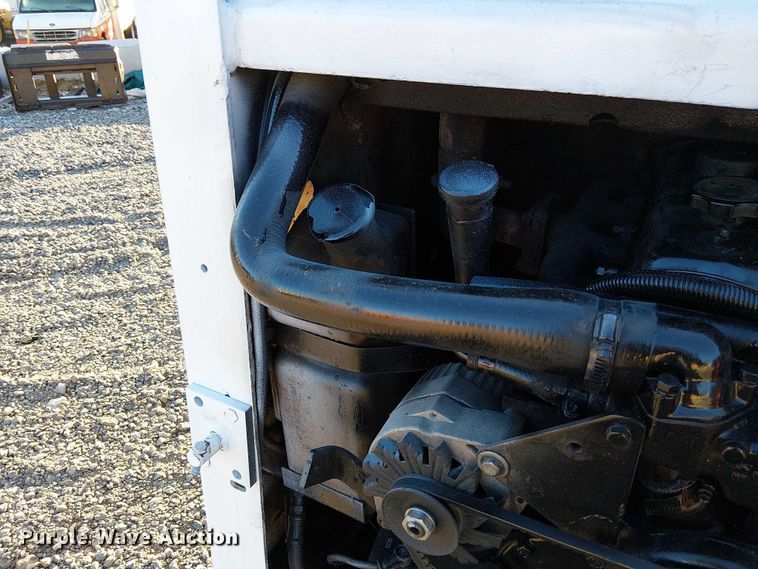 image for item DU3745 1986 Bobcat 843 skid steer loader