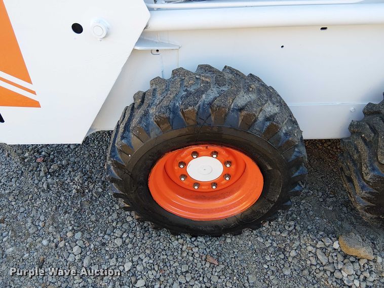 image for item DU3745 1986 Bobcat 843 skid steer loader