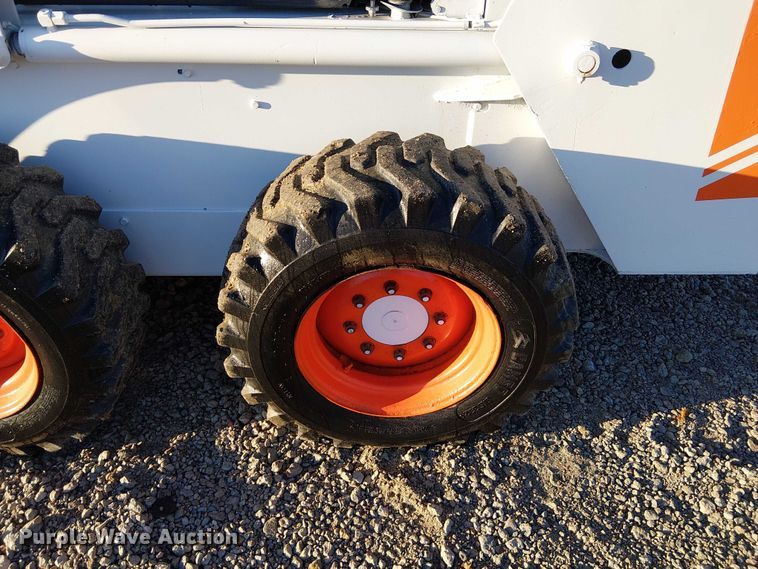 image for item DU3745 1986 Bobcat 843 skid steer loader