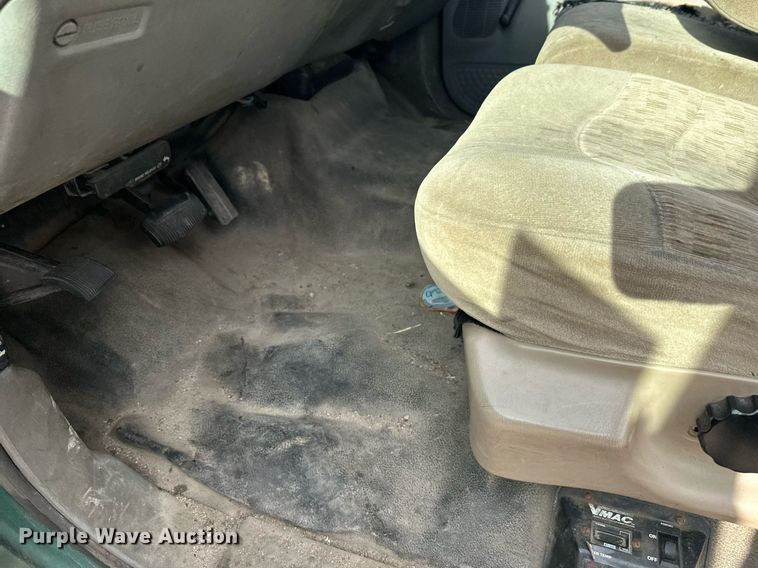 image for item DW4268 2004 Ford F550 sewer inspection truck