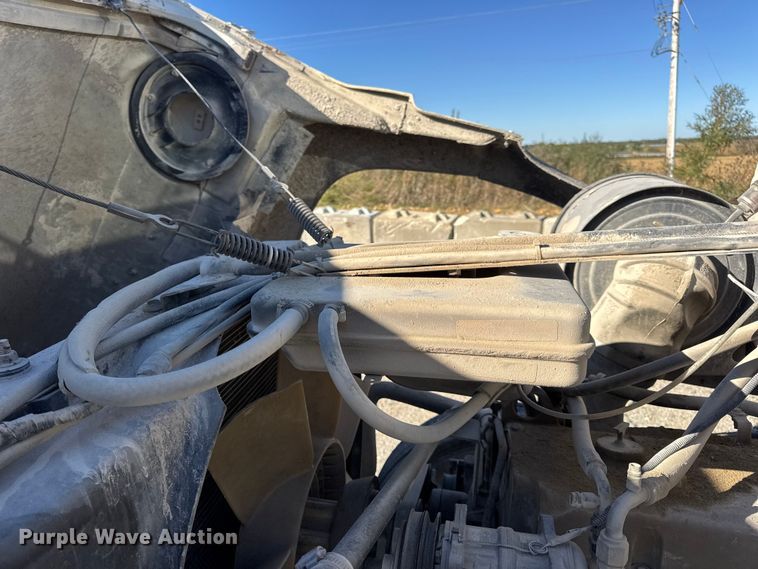 image for item DW6643 1990 Ford L9000 dump truck