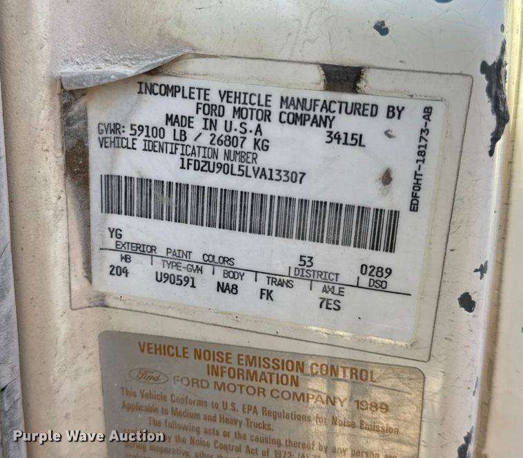 image for item DW6643 1990 Ford L9000 dump truck