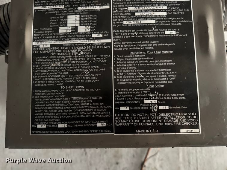 image for item DW6647 1992 International 8200 fuel / lube truck