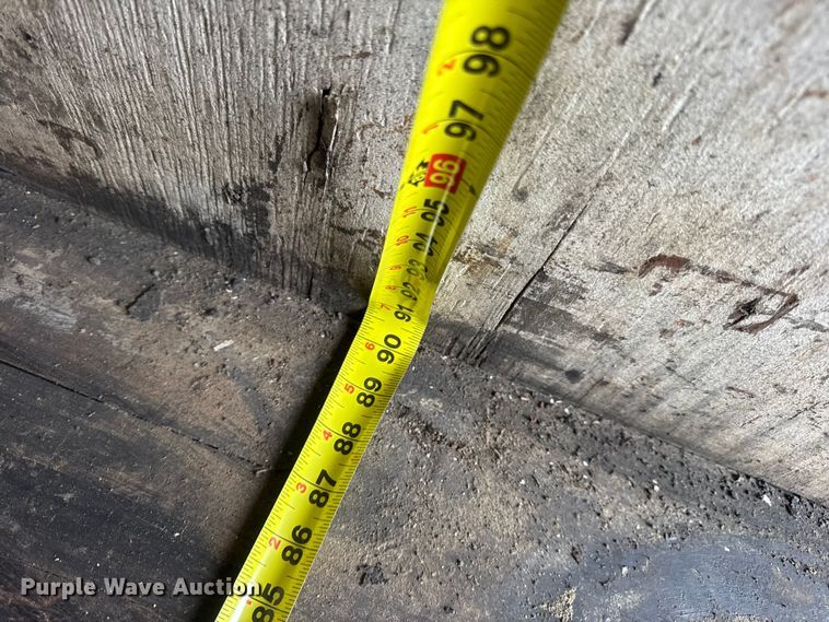 image for item DW6647 1992 International 8200 fuel / lube truck