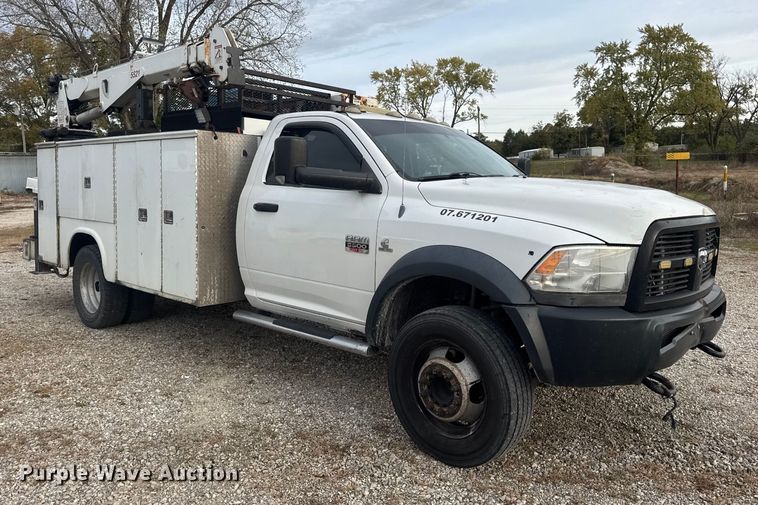 image for item DW6650 2012 RAM 5500HD utility / service truck