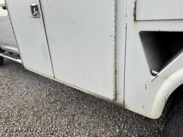 image for item DW6650 2012 RAM 5500HD utility / service truck