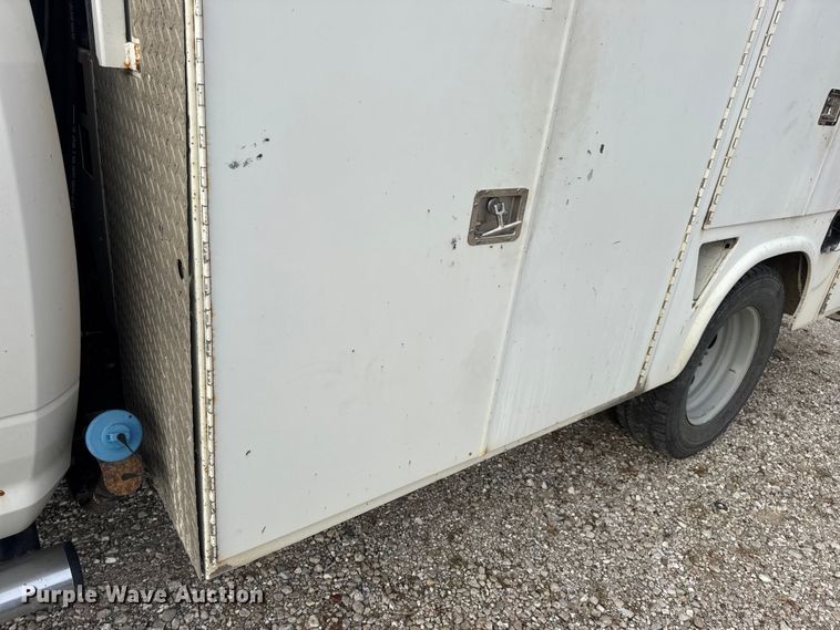 image for item DW6650 2012 RAM 5500HD utility / service truck