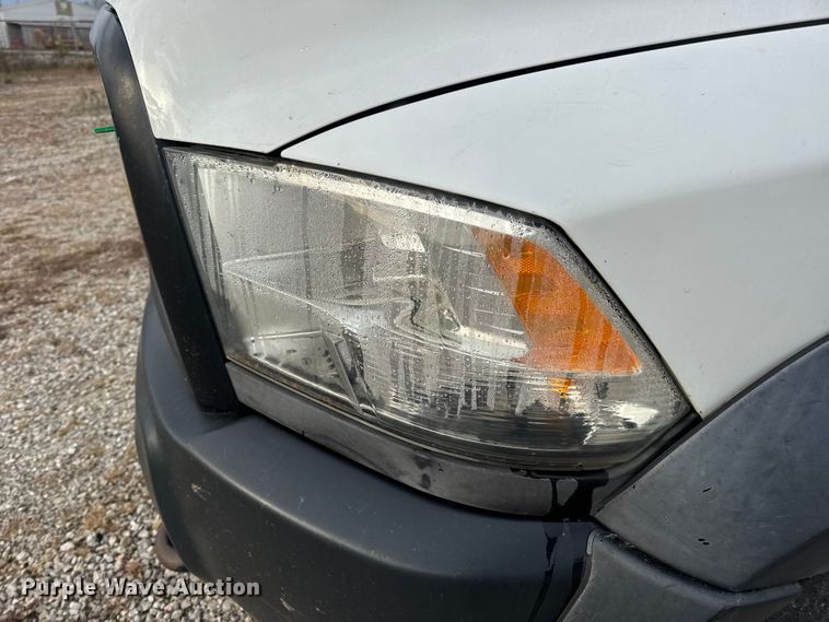 image for item DW6650 2012 RAM 5500HD utility / service truck