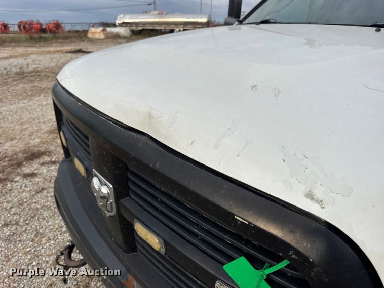 image for item DW6650 2012 RAM 5500HD utility / service truck