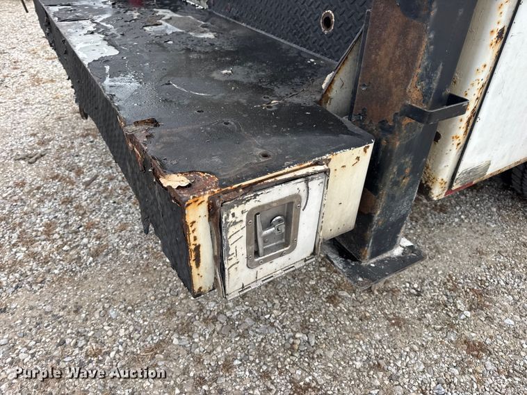 image for item DW6650 2012 RAM 5500HD utility / service truck