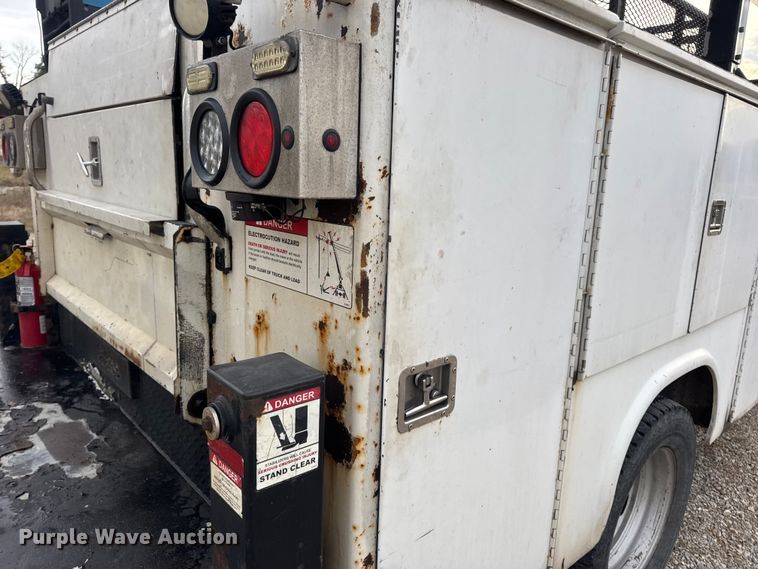 image for item DW6650 2012 RAM 5500HD utility / service truck