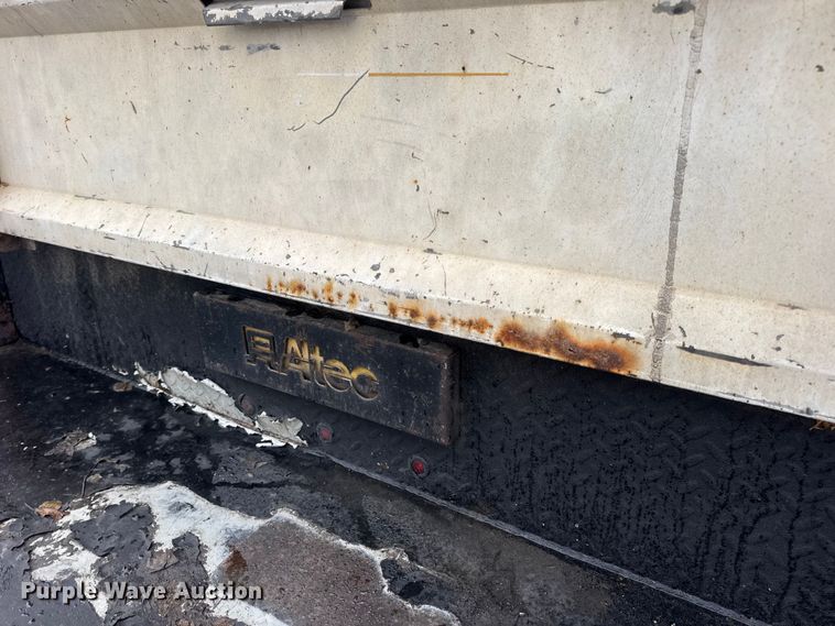 image for item DW6650 2012 RAM 5500HD utility / service truck