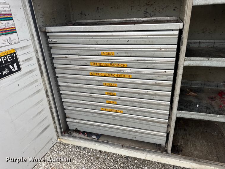 image for item DW6650 2012 RAM 5500HD utility / service truck