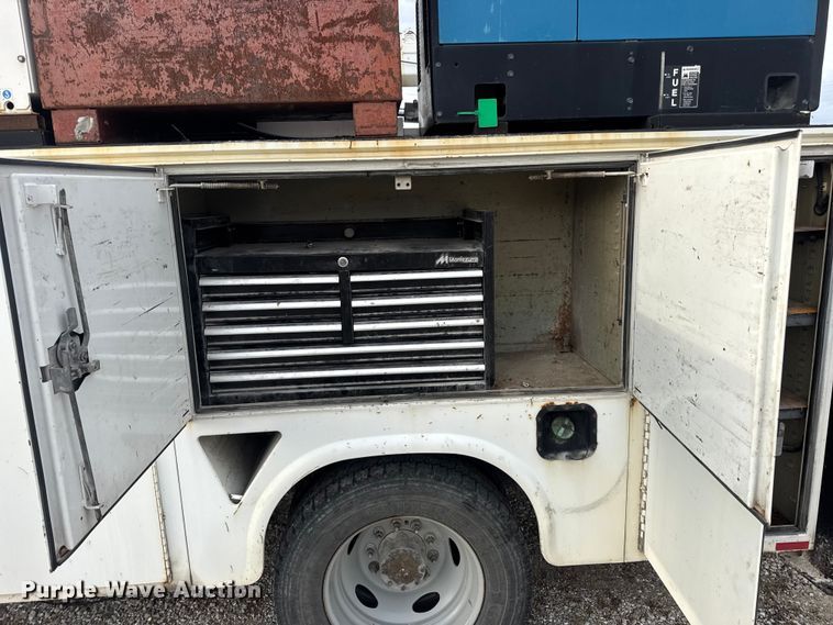 image for item DW6650 2012 RAM 5500HD utility / service truck