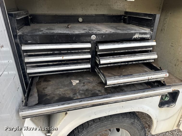 image for item DW6650 2012 RAM 5500HD utility / service truck