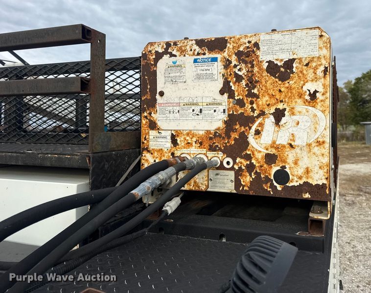 image for item DW6650 2012 RAM 5500HD utility / service truck