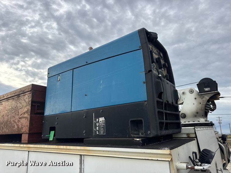 image for item DW6650 2012 RAM 5500HD utility / service truck