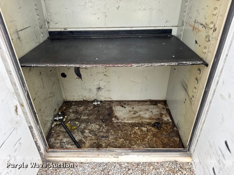 image for item DW6650 2012 RAM 5500HD utility / service truck