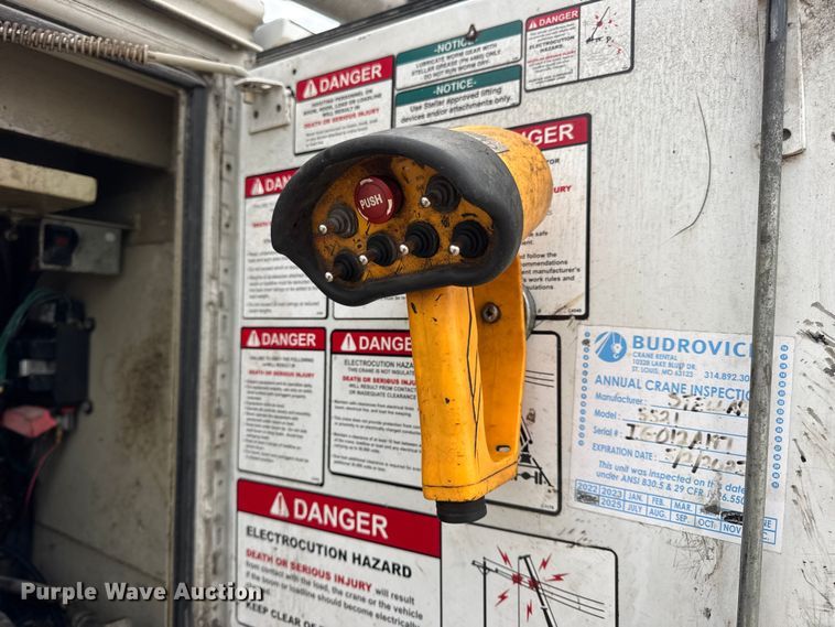 image for item DW6650 2012 RAM 5500HD utility / service truck