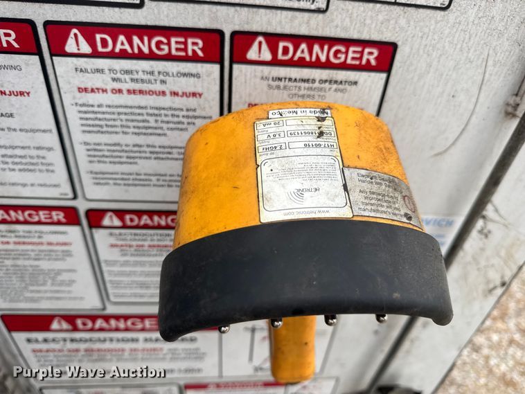 image for item DW6650 2012 RAM 5500HD utility / service truck