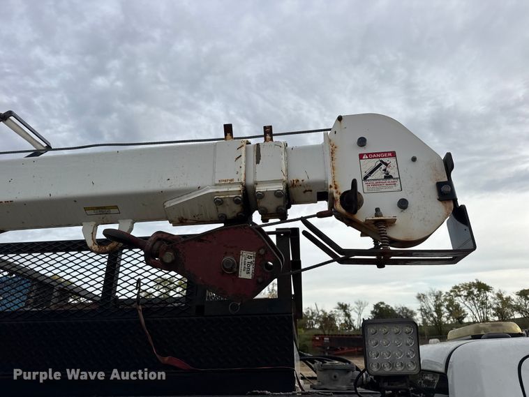 image for item DW6650 2012 RAM 5500HD utility / service truck