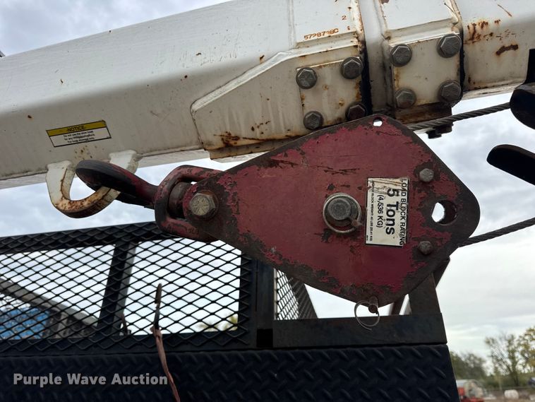 image for item DW6650 2012 RAM 5500HD utility / service truck