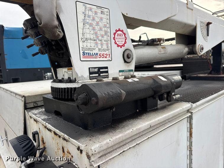 image for item DW6650 2012 RAM 5500HD utility / service truck