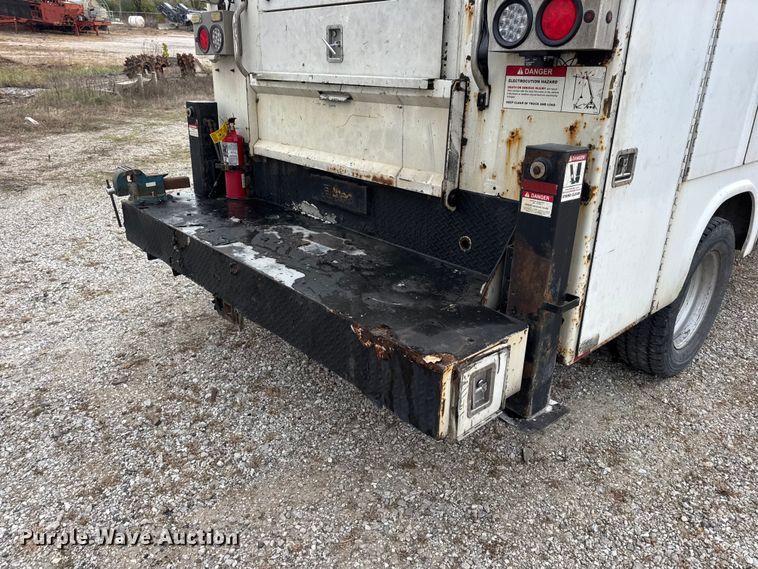 image for item DW6650 2012 RAM 5500HD utility / service truck